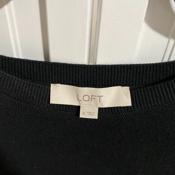 Black long sleeve Sweater with sheer Sleeves - Picture 3 of 3